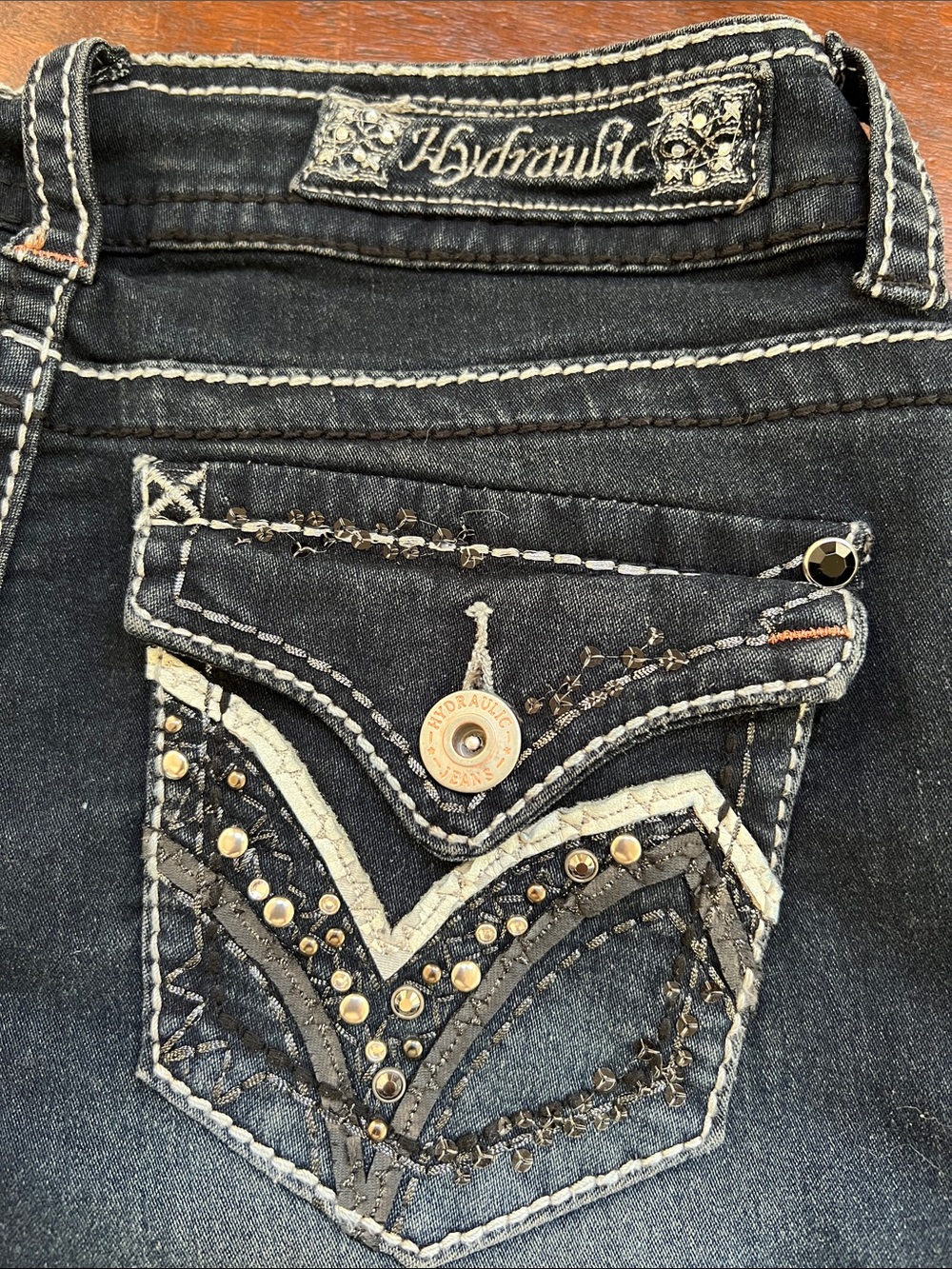 HYDRAULIC Lola Denim Capri Jeans Y2K Embellished Dark Wash/White Stitch Size 7/8